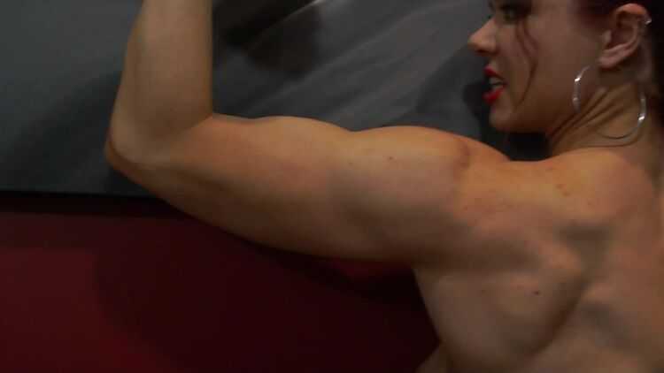 Kylee Nash – I Dominate Your Wife With My Muscles (MP4, FullHD, 1920×1080)