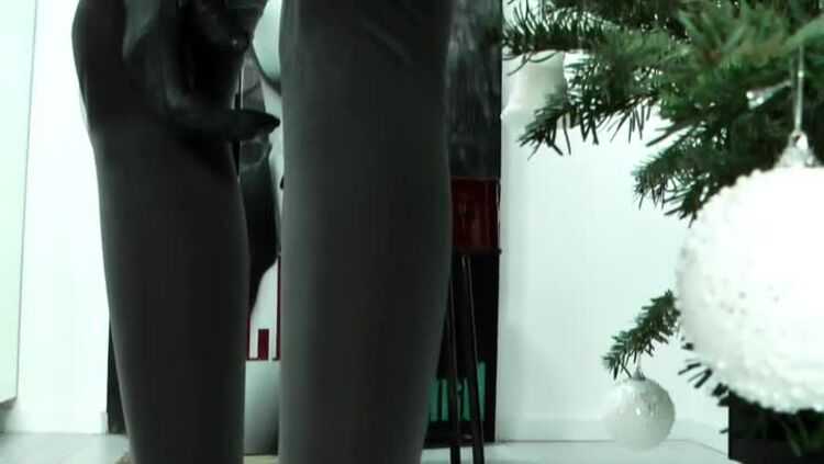 Goddess Celine - The School of Discipline - Lesson 4 - Jingle Balls Jingle Balls and... Edge