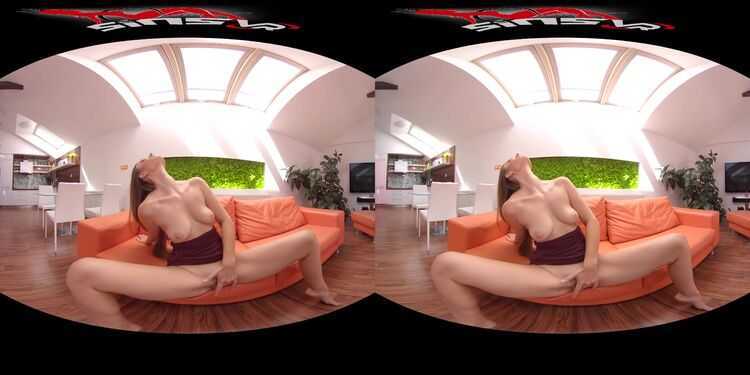 SinsVR presents Mona – First Timer Oculus Rift (MP4, UltraHD/4K, 5400×2700)