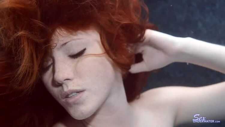 SexUnderWater presents elle agant red 12k (MP4, SD, 854×480)