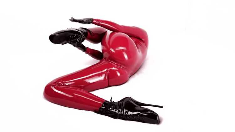 Reflectivedesire - Unknown - Overexposed Rubberdoll