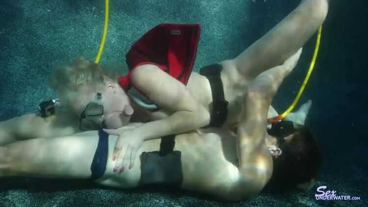 SexUnderWater presents scubawhore8112k (MP4, SD, 854×480)