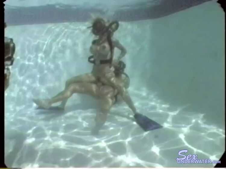 SexUnderWater presents webbs th fuck bts25k (MP4, SD, 640×480)