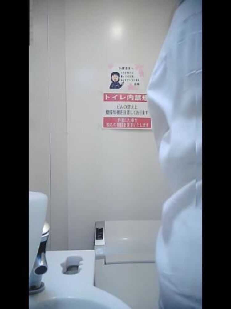 Voyeur – Beauty convenience store toilet – 15284069