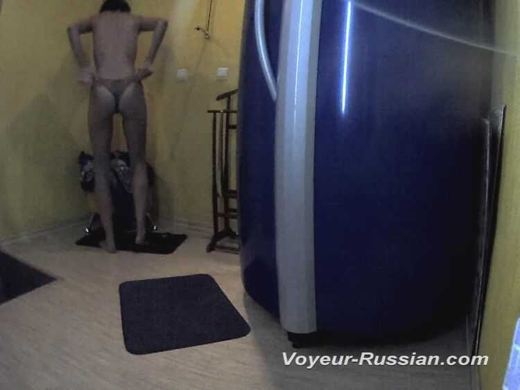 Voyeur154