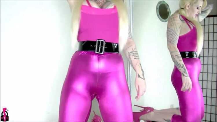 Mistress Harley – Prove You’re Not Gay (MP4, SD, 720×406)