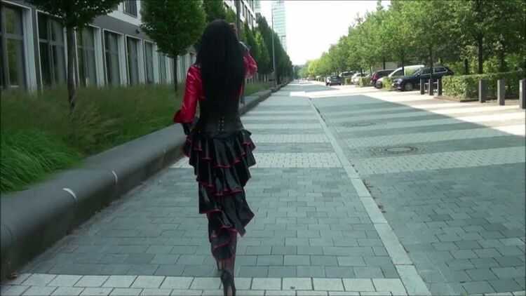 Fetish Diva Nadja - Fetischclip privat Nr.229 [Femdom POV, Outdoors]