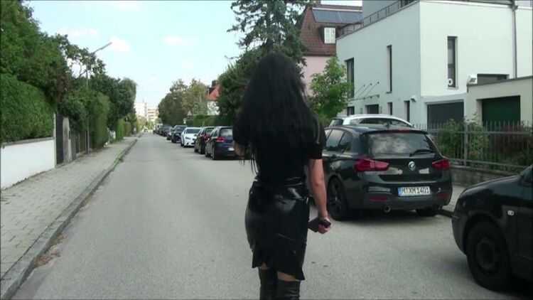 Fetish-Diva-Nadja - Fetischclip privat Nr.230 [Femdom POV, Outdoors, High Heels]