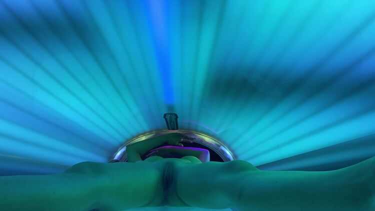 Crystal Knight - Join My Tanning Session