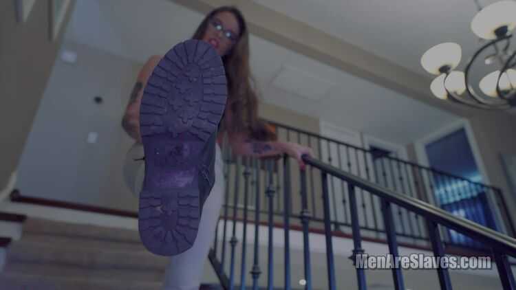 Boots – Vanessa Vega – Pathetic Boot Bitch