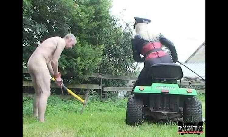 Kelly Kalashnik - Slave Degradation In The Country Side - Humiliation