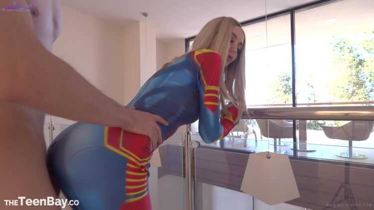 ManyVids – Sia_Siberia – Avengers Captain Marvel Fucks with Man (MP4, FullHD, 1920×1080)