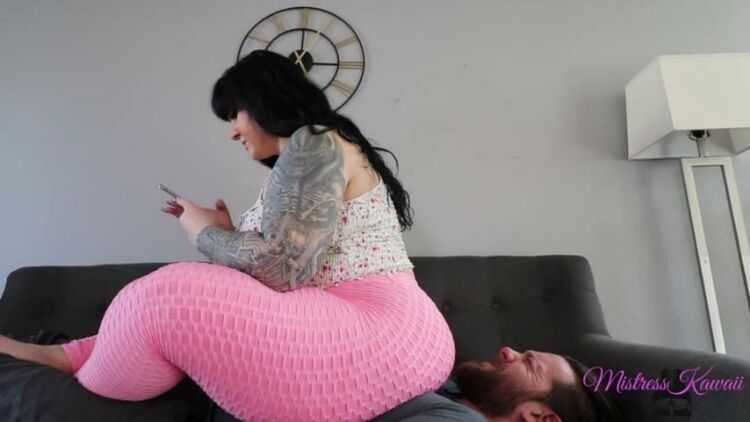 Mistress Kawaii - Quarantined With The Furniture Slave - Face Sitting