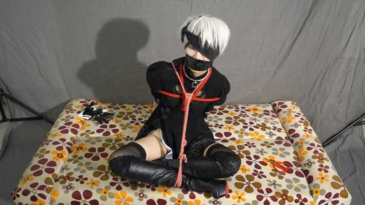 Asian Girls Bound and Gagged china rope bondage shibari ballgag cosplay Nier