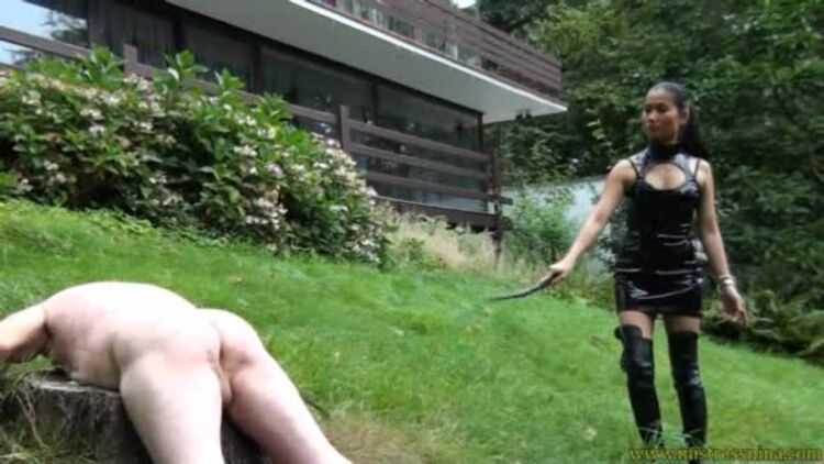 Whipping – Asian Mistress Nina – Mistress Nina & Natalie Black outdoor session