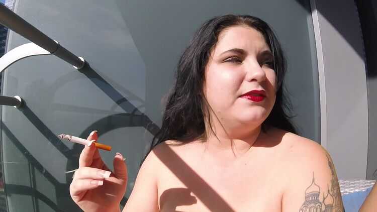 Miss LingLing – Bbw Topless Smoking Human Ashtray