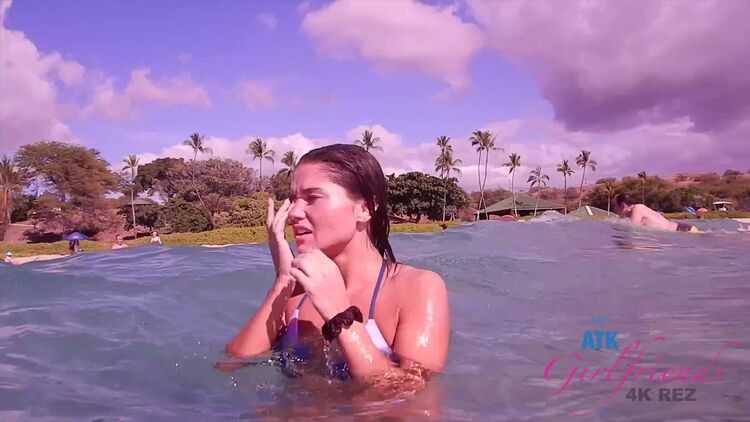 ATKGirlfriends presents Zoe Bloom – Virtual Vacation Big Island 3_11 (MP4, UltraHD/4K, 3840×2160)