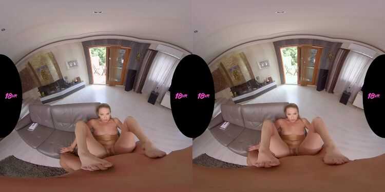 18VR presents Real Asstate Value – Adira Allure 5K (MP4, UltraHD/2K, 2880×1440)