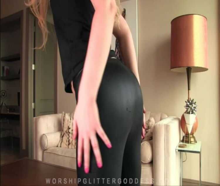 Glitter Goddess - Mesmerized By Your Queen - Video With Glitter Goddess