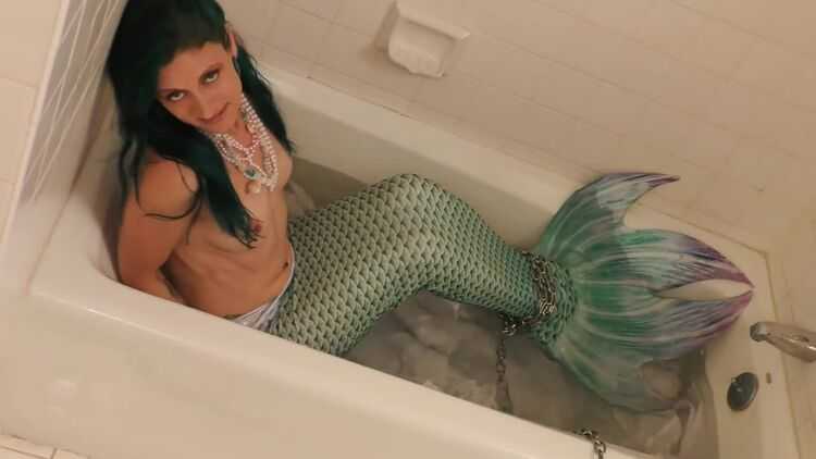 Mermaid_In_Captivity_Flirts_With_Fisherman_-_Starring_Loren_Chance_1