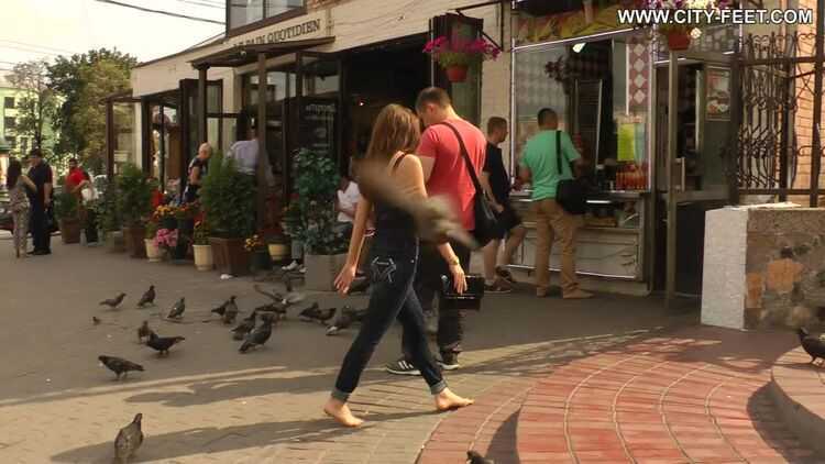 Bare Feet In The City Video – Sveta G 2017-06-03