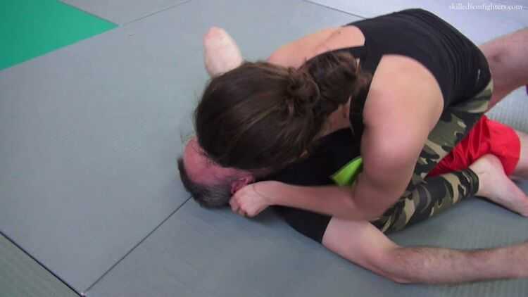 Jui Jitsu – Skilled female fighters – Lubka grappling fight vs. Gernot