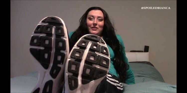 Spoiled Bianca - Stinky Gym Feet