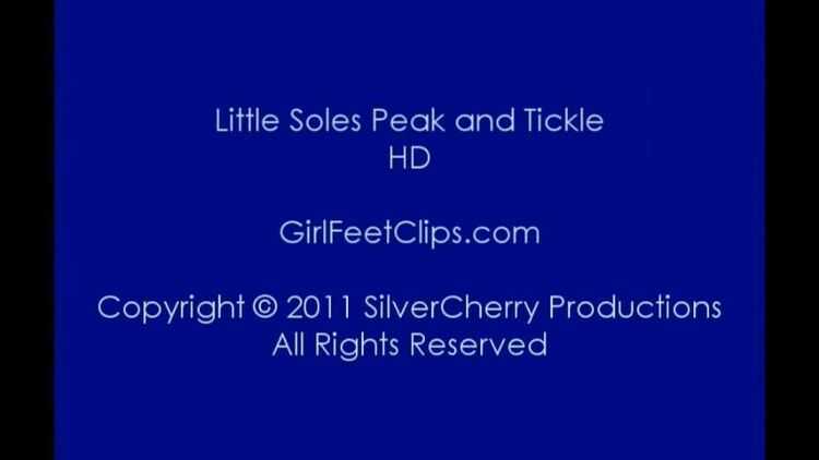 Girl Feet Clips - Little Soles Peak And Tickle