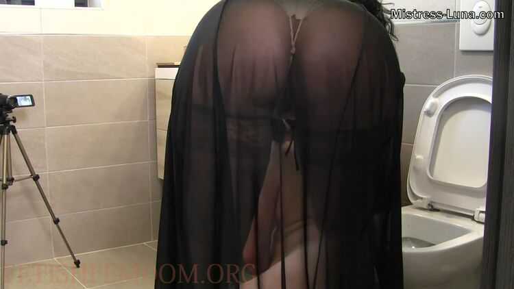 Femdom – Mistress Luna – Toilet slave