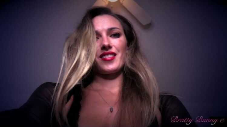 Clips4sale: Bratty Bunny - Super Woman Girlfriend Pins You Down