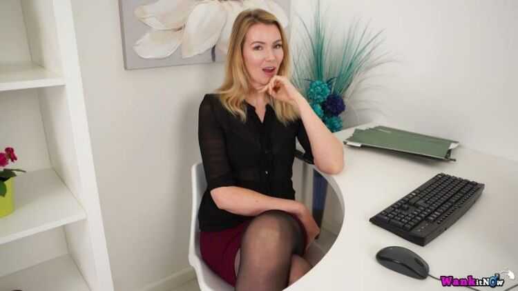 WankItNow - Hannah Z - Office Dick Pic