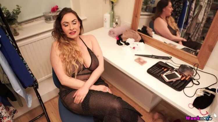 WankItNow - Sophia Delane - VIP POV