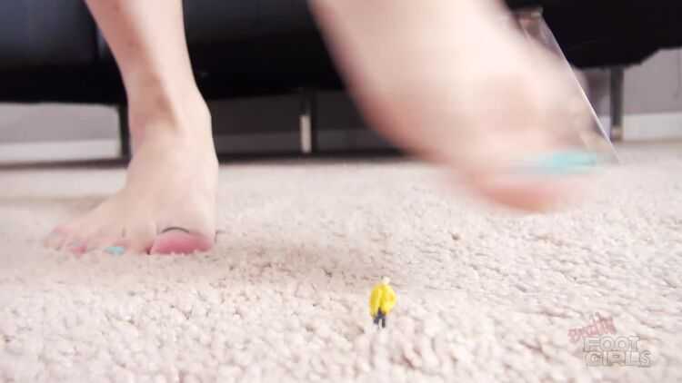 POV – Bratty Foot Girls – Nikki Next – Nikki’s Unaware Big Brother Crush