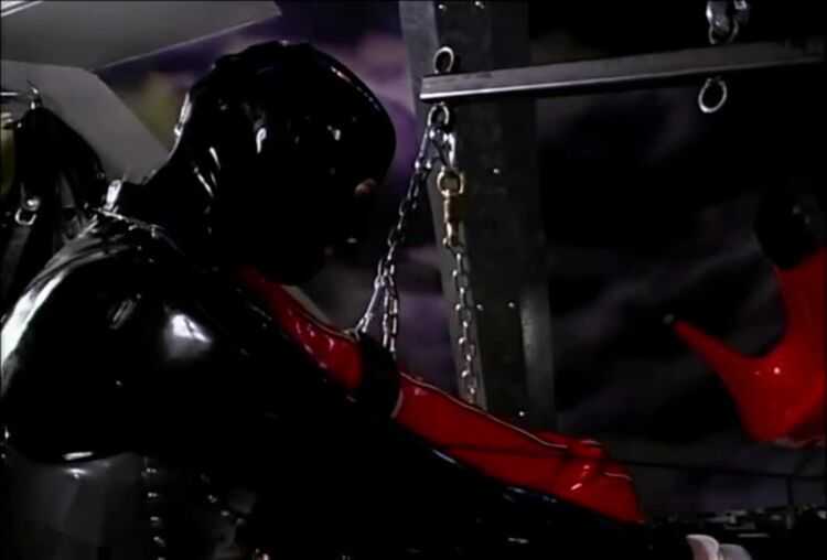 Amanda Wildefyre´S Rubber Slaves – Rubber Torment