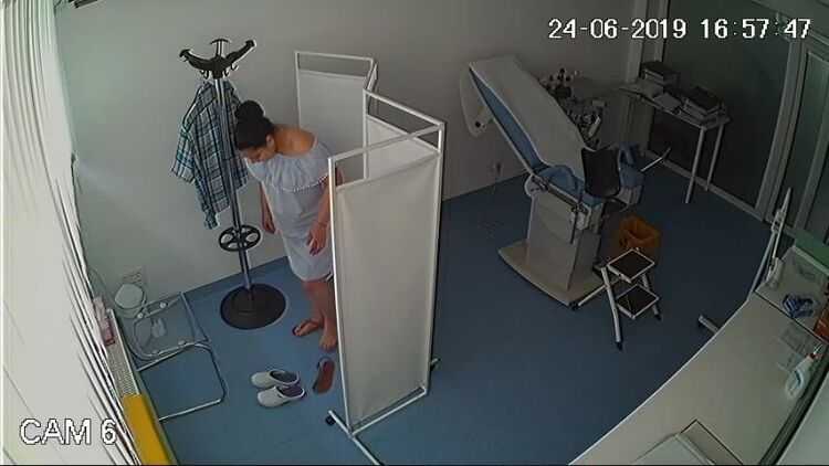 Real hidden camera in gynecological cabinet – pack 2 – archive2 – 33