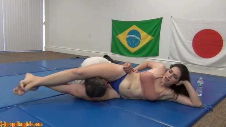 Grappling Girls in Action – Valentina