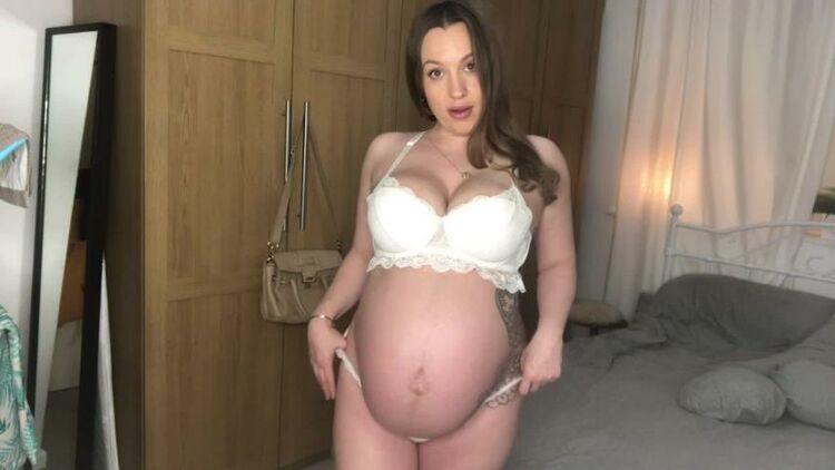 PREGNANT & FUCKING THE NEIGHBOUR – Penny London