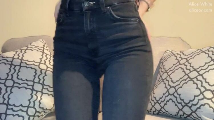 aliceoncam 05-12-2019 God my ass looks amazing in my new jeans Worship edge send goon… You deserve to be chast