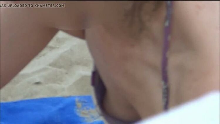 Downblouse – downblouse at beach