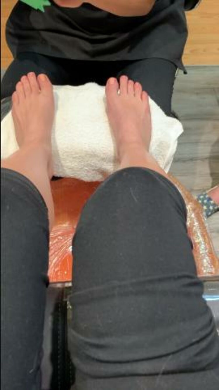 findomchristine 29-11-2019 7 minute pedicure video