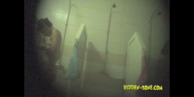 Hidden-zoneShowerRoom406