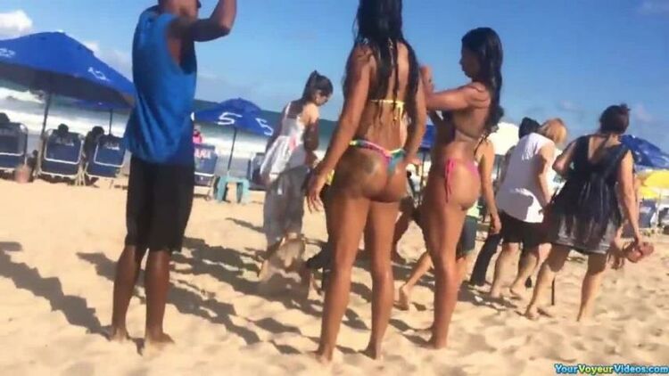 Latina teens in the beach nice asses