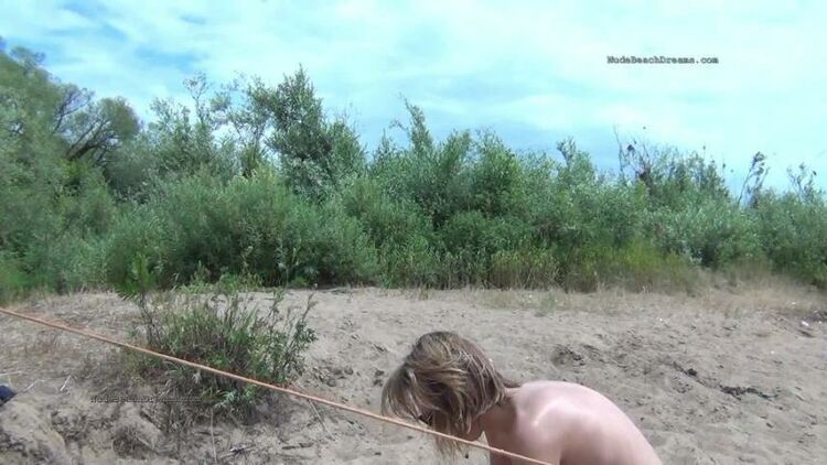 NudeBeachdreams.com- Nudist video 01829