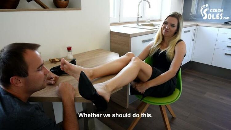 CzechSoles: Sexy Psychologist Making Patient Worship Her Feet - Part 2