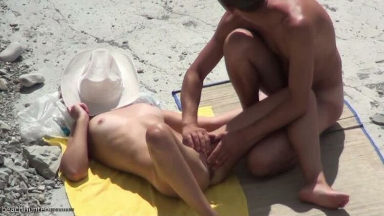 online clip 12 Voyeur sex in public places beach,  on public