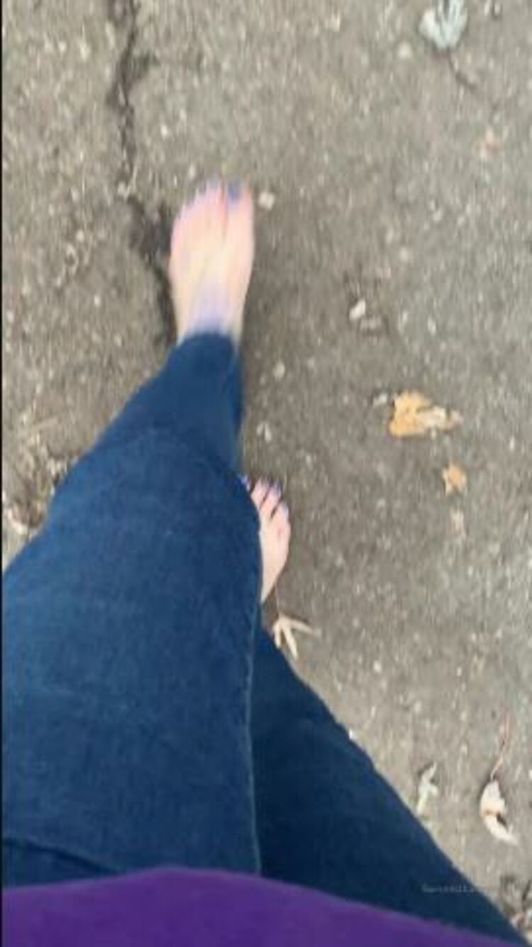 sweetesthangsfeet 07 11 2019 13660719 yes he had me outside walking barefoot in the co