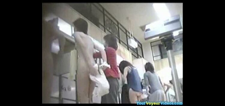 Women locker room voyeur