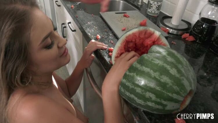 [cherrypimps.com] Gizelle Blanco – WaterMelon Makes The Juice Flow (2022)