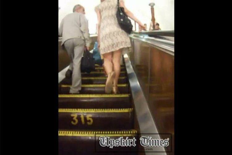 Upskirt-times.com- Ut 0363# This sweet fem was elevating at the escalator. I crept under her skirt and...