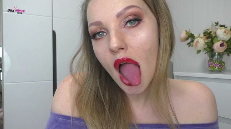 [ManyVids] - Honey Barefeet - Tongues tease red lips obsession (SiteRip – K2s)